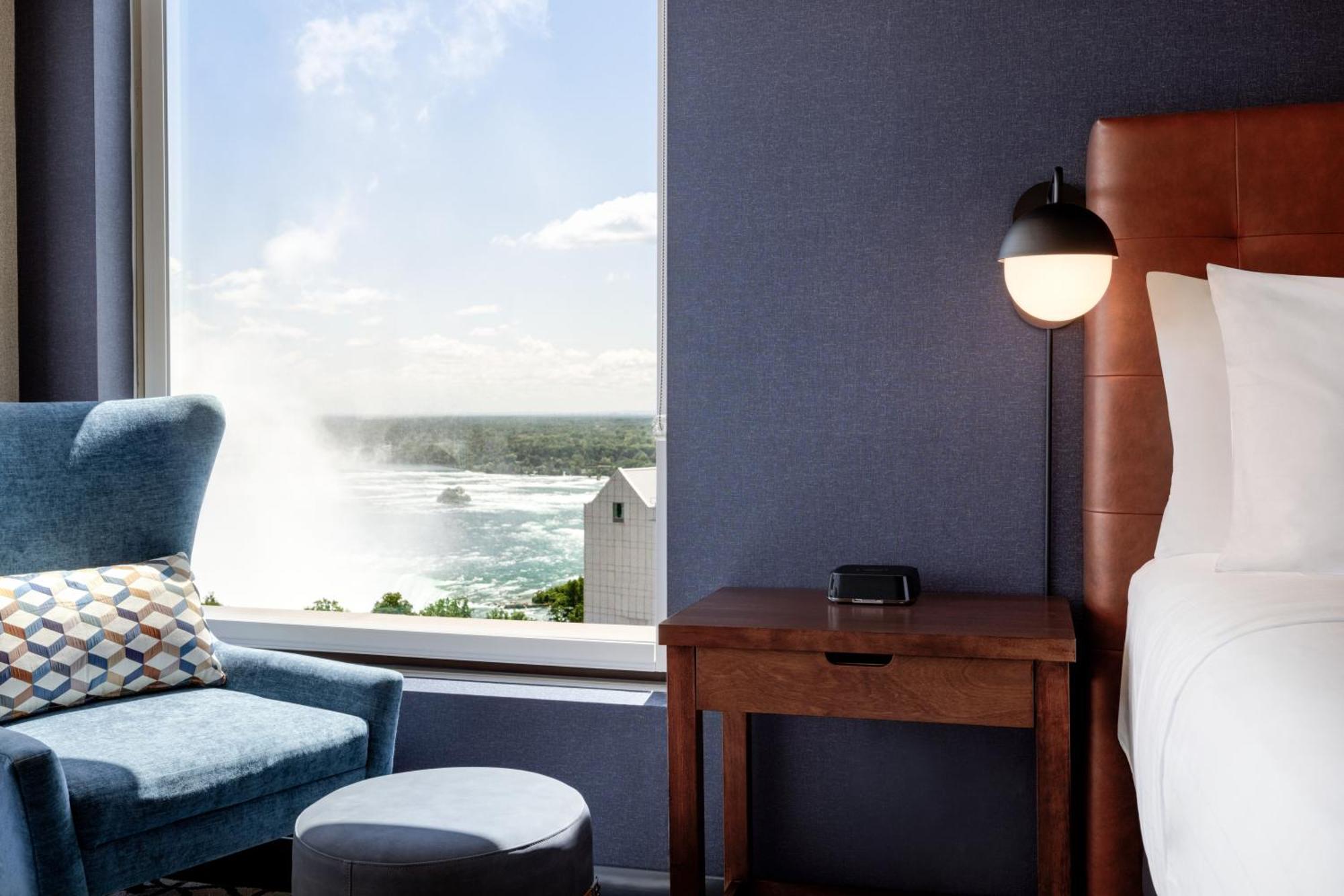 โฟร์ พอยต์ บาย เอราตัน ไนแอกรา ฟอลล์ ฟอลล์วิว Hotel ไนแอการาฟอลส์ ภายนอก รูปภาพ
