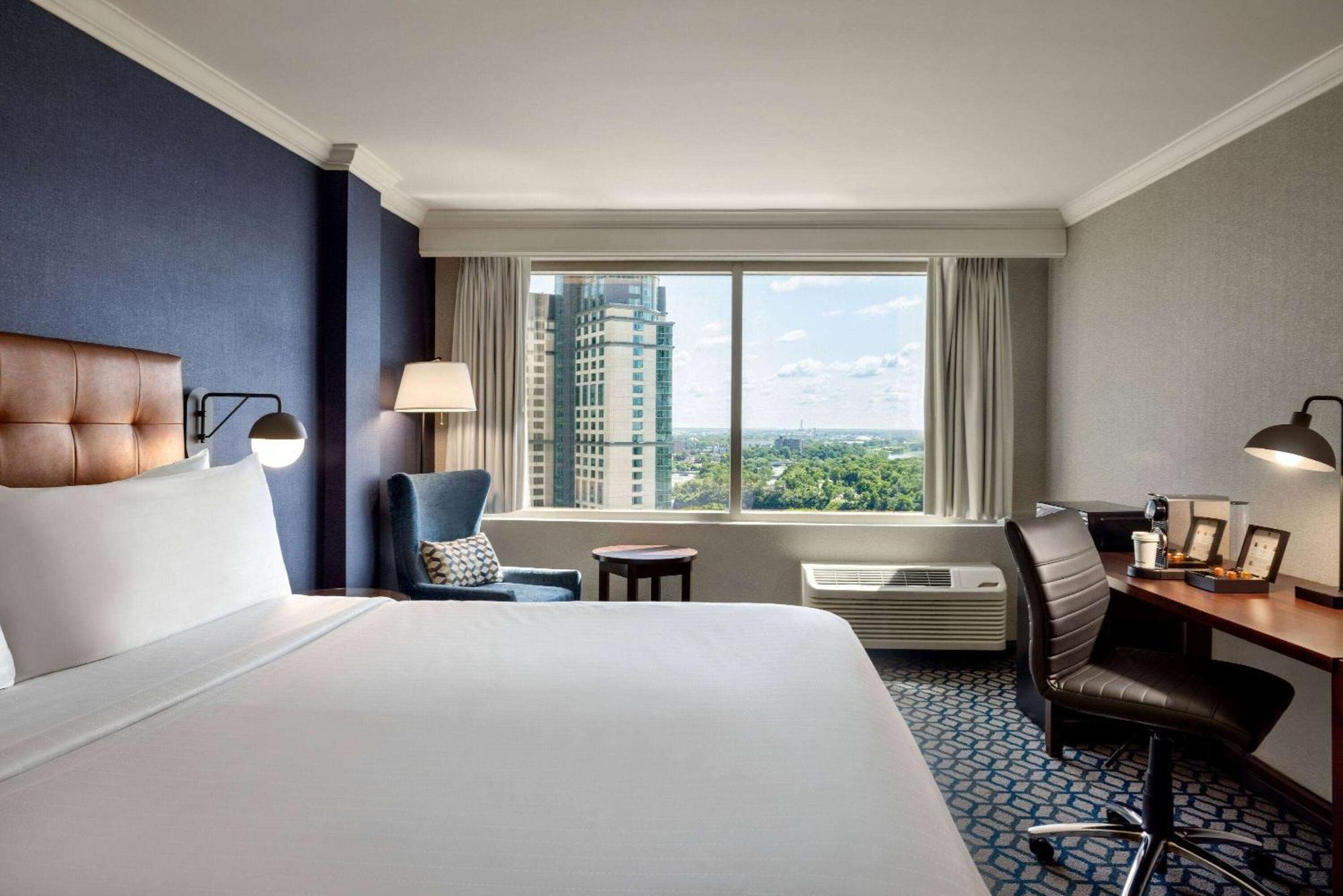 โฟร์ พอยต์ บาย เอราตัน ไนแอกรา ฟอลล์ ฟอลล์วิว Hotel ไนแอการาฟอลส์ ภายนอก รูปภาพ